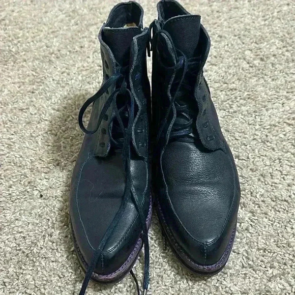 John Fluevog - Picture 1 of 9